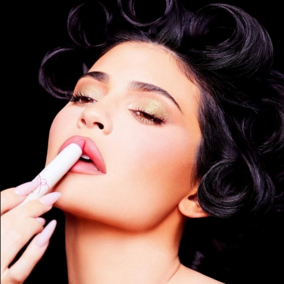 Kris Lip Crayon Set - Picture 14 of 16